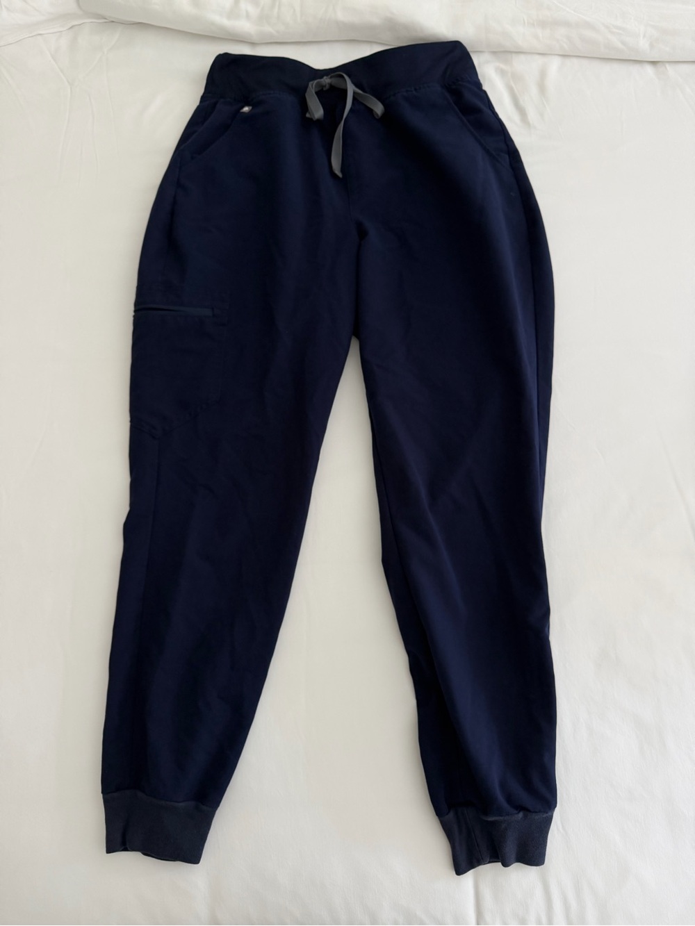 FIGS Black and Navy Zamora Joggers Size M